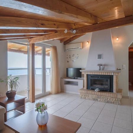 Pantheon Attic Apartment Alonnisos Town Exterior photo