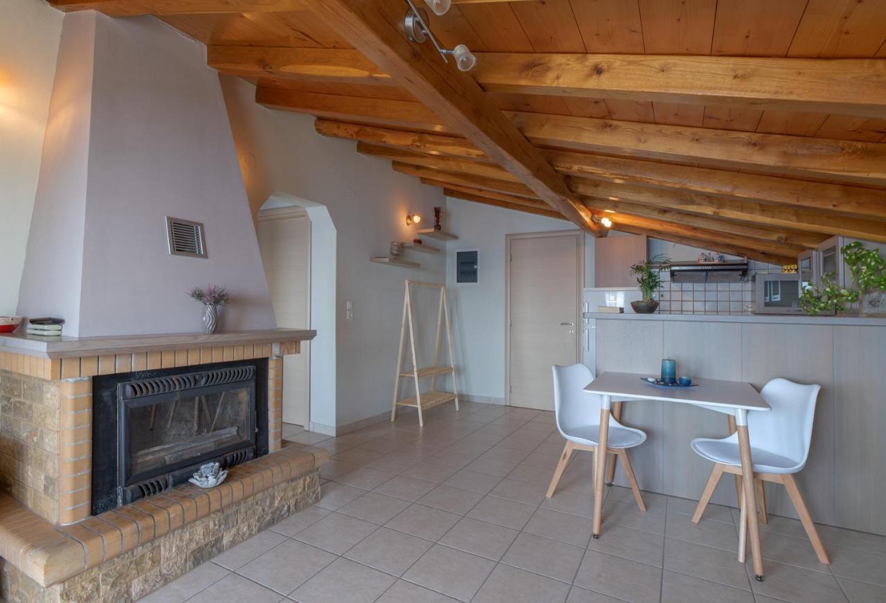 Pantheon Attic Apartment Alonnisos Town Exterior photo