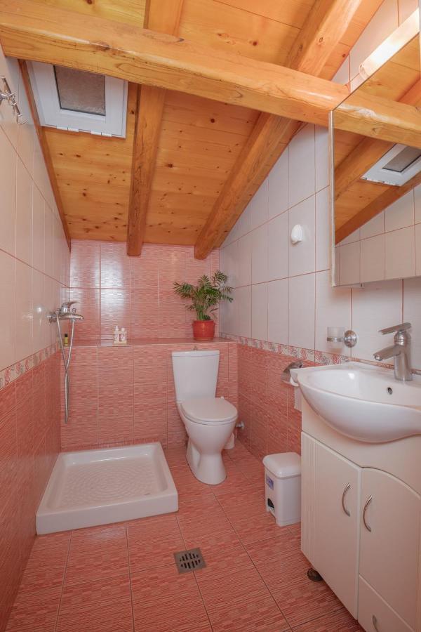 Pantheon Attic Apartment Alonnisos Town Exterior photo
